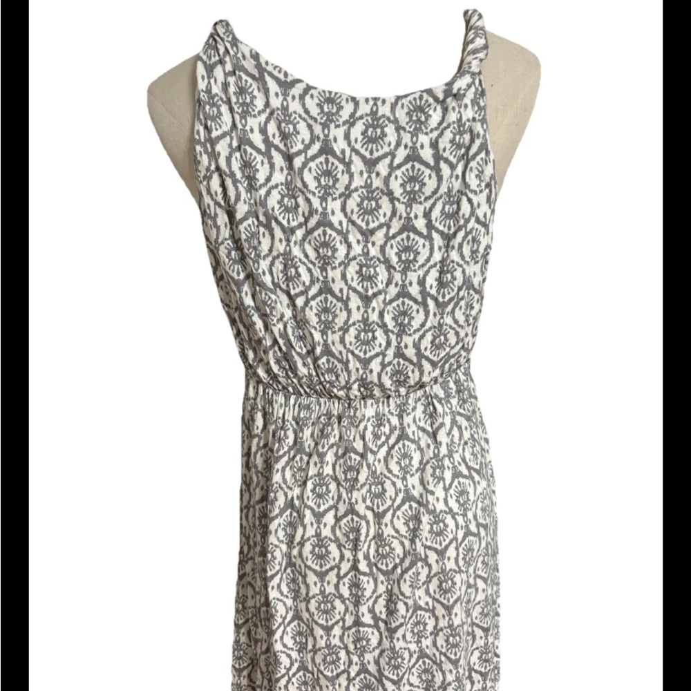 Banana Republic petite Women's PL Aztec Print White Gray Twisted Tank Top - Picture 3 of 10